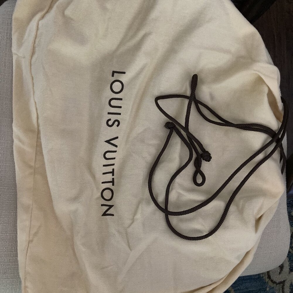 Louis Vuitton Tote
